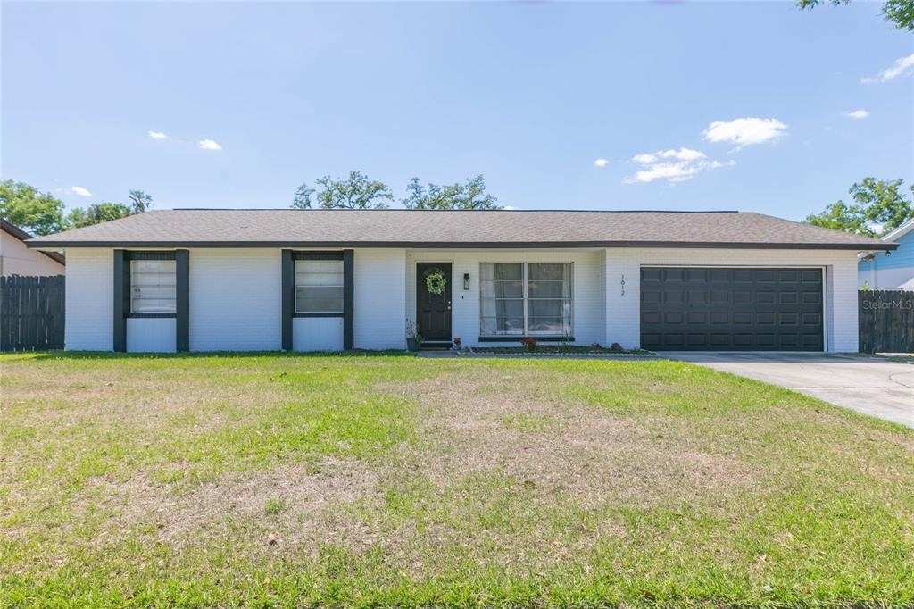 1612 Berkshire Drive - Photo 0