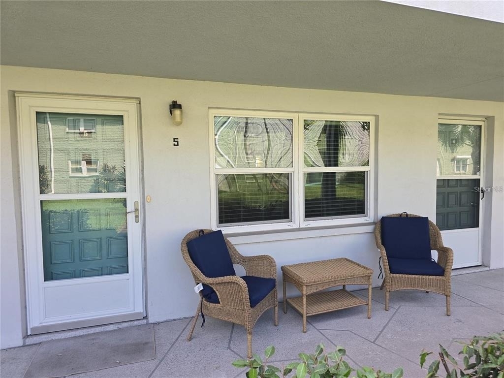 5267 81st Street N - Photo 4