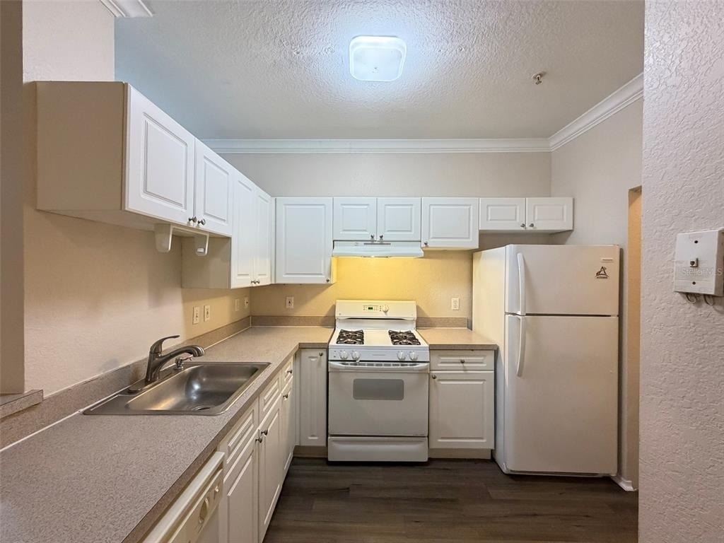3319 S Kirkman Road - Photo 15
