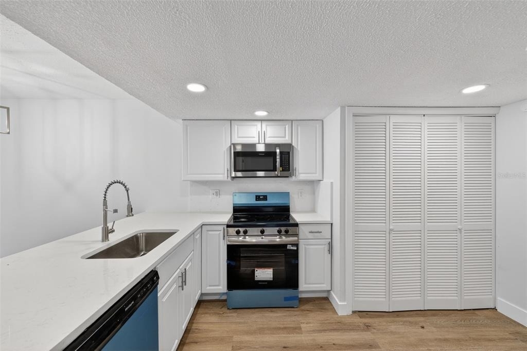 9824 Pocono Street - Photo 5