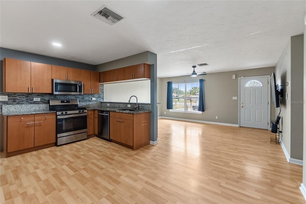 6432 26th Street W - Photo 3