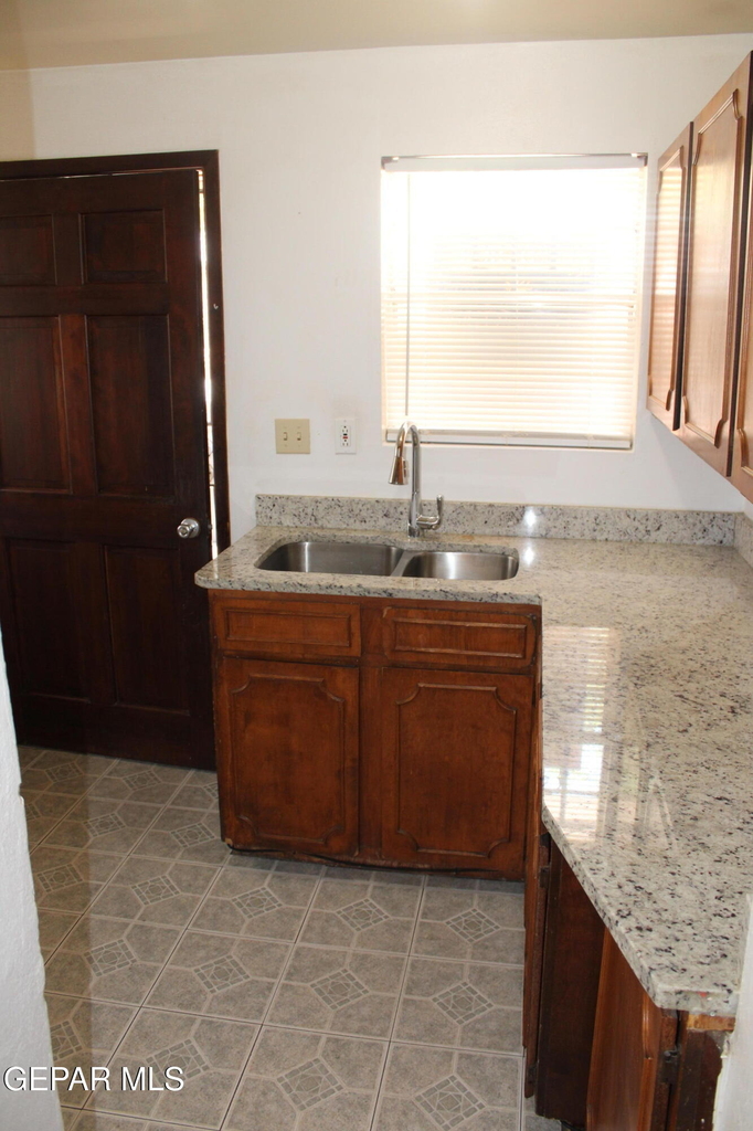 3526 Nations Avenue - Photo 3