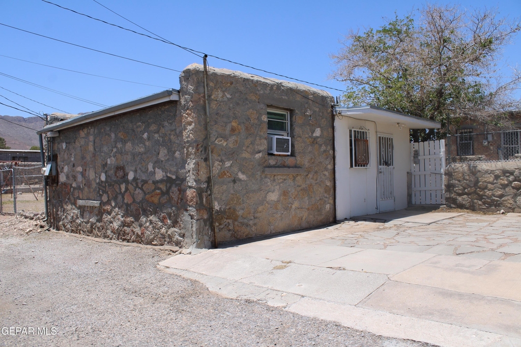 3526 Nations Avenue - Photo 0