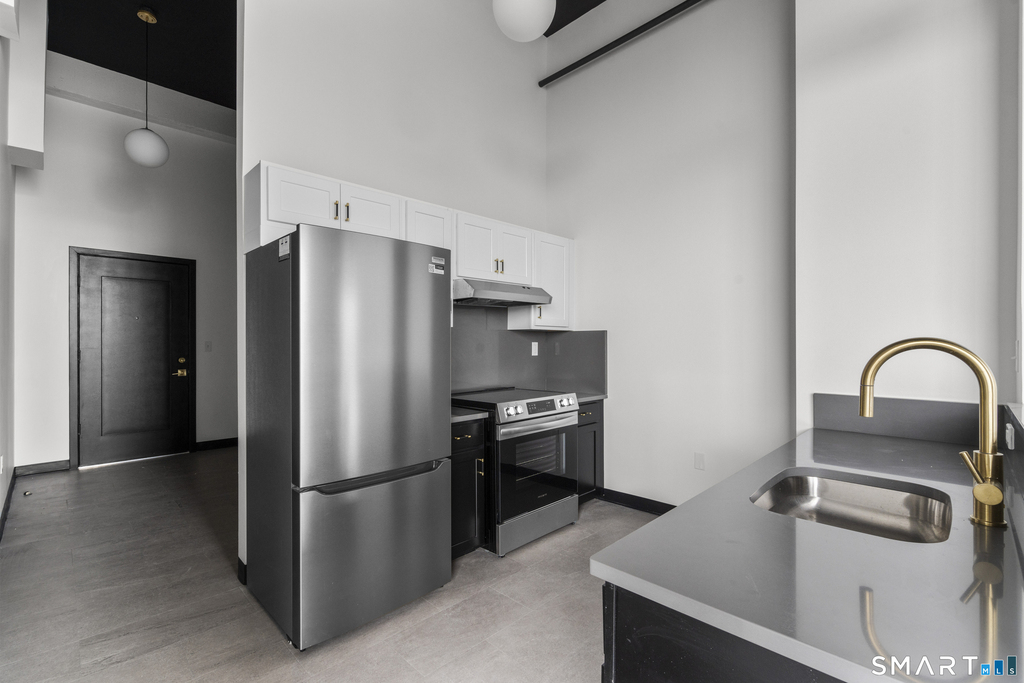 480 Myrtle Street - Photo 0