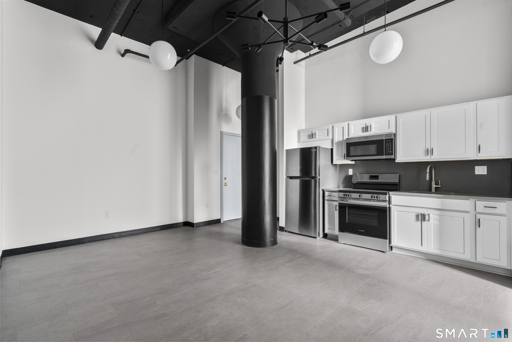 480 Myrtle Street - Photo 1