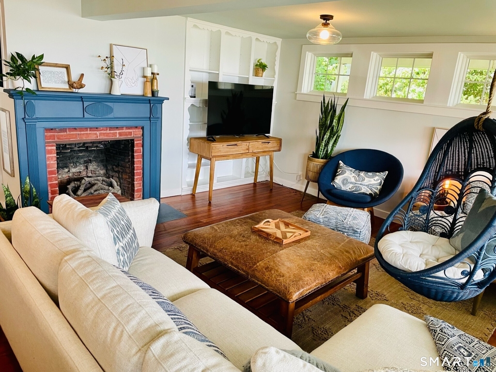 204 Clark Avenue - Photo 4