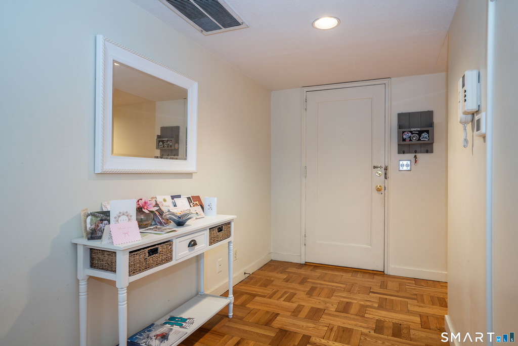 20 Outlook Avenue - Photo 1