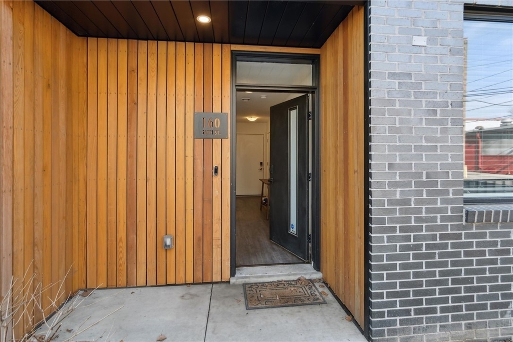 160 56th St - Photo 4