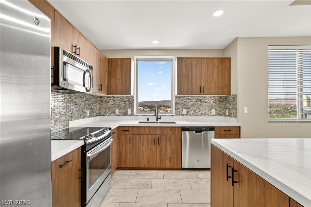 8255 Las Vegas Boulevard - Photo 2