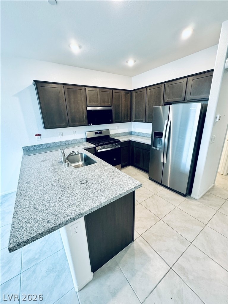 850 Bronzite Street - Photo 22