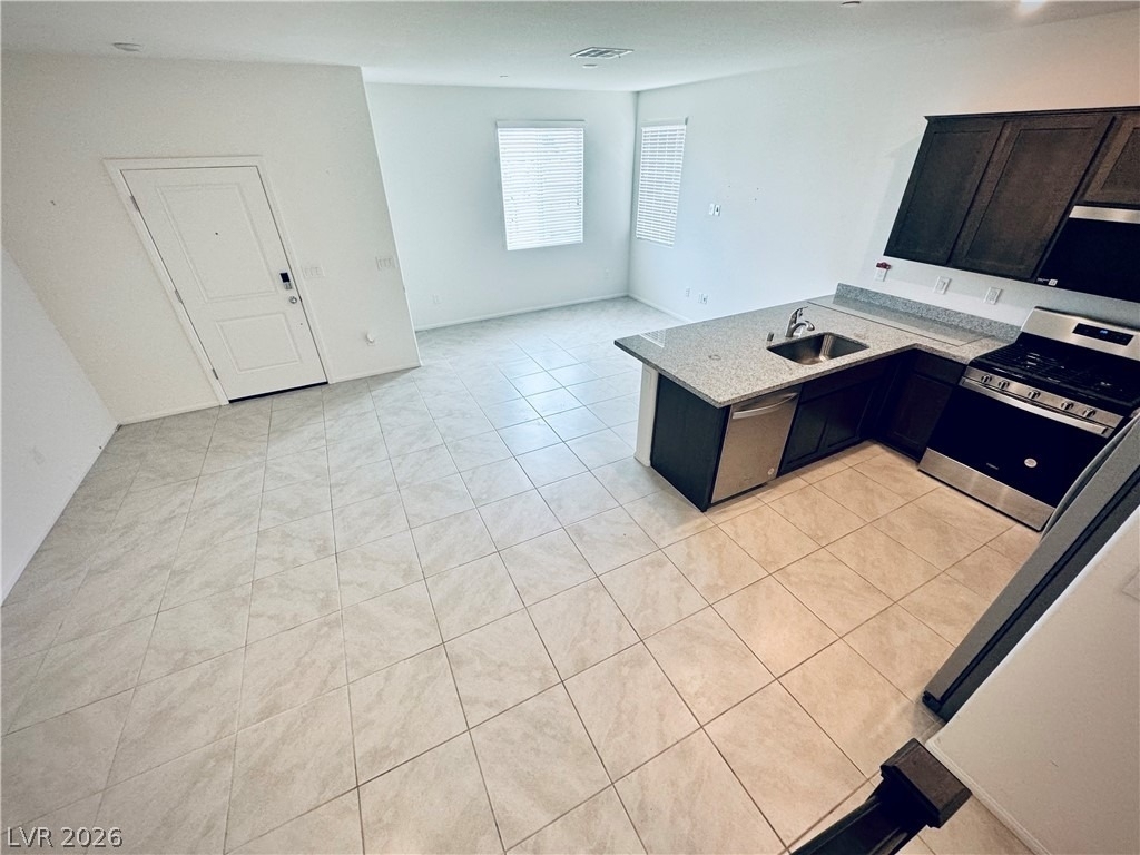 850 Bronzite Street - Photo 21