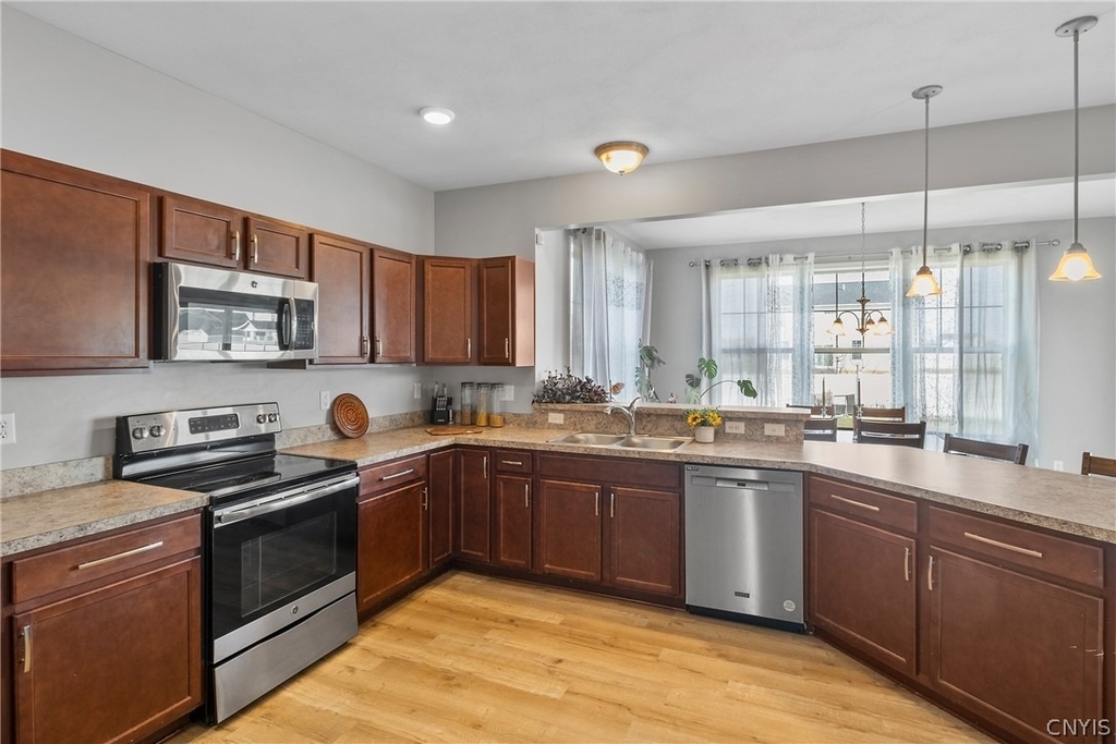 4809 Lepinske Farm Place - Photo 12