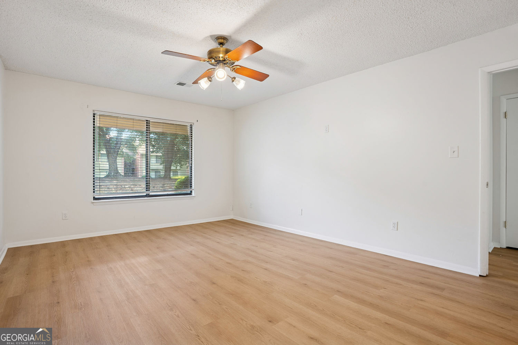 2035 Powers Ferry Trace Se - Photo 17
