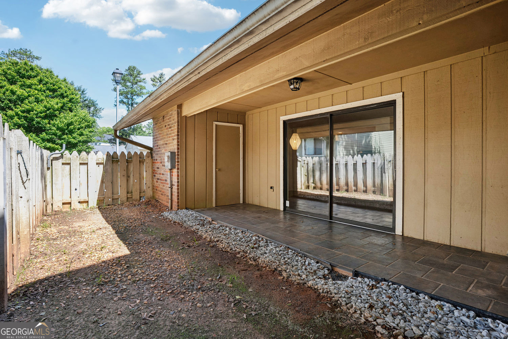 2035 Powers Ferry Trace Se - Photo 21