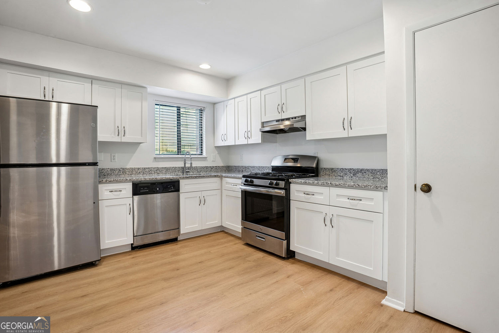 2035 Powers Ferry Trace Se - Photo 1