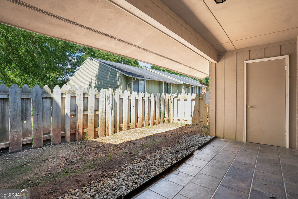 2035 Powers Ferry Trace Se - Photo 22