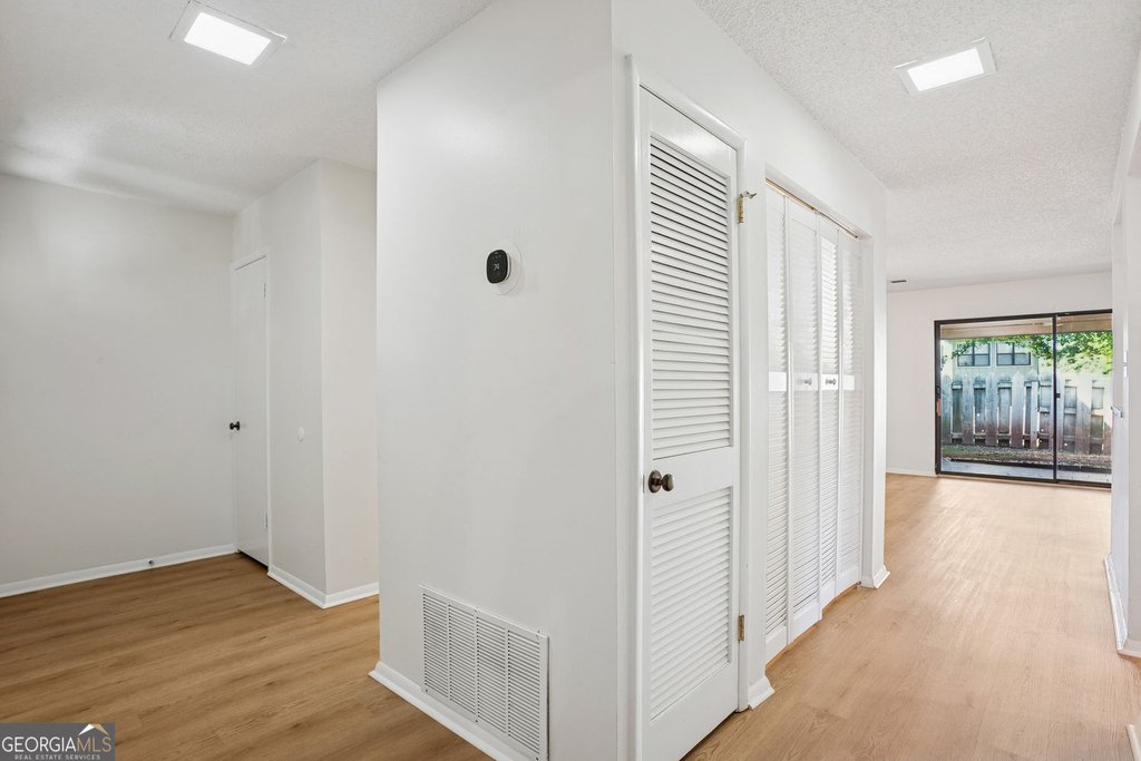 2035 Powers Ferry Trace Se - Photo 8
