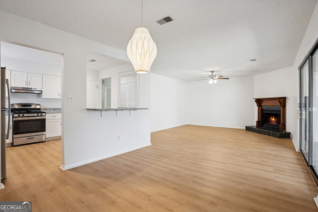 2035 Powers Ferry Trace Se - Photo 4