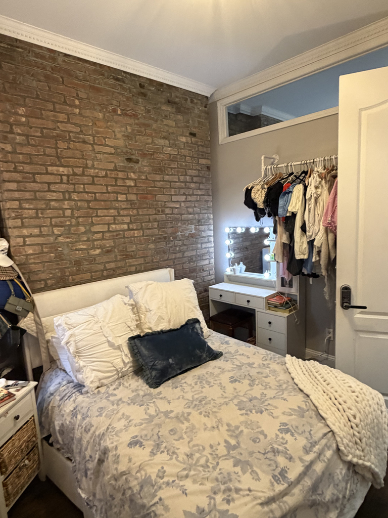 250 Mott Street - Photo 6
