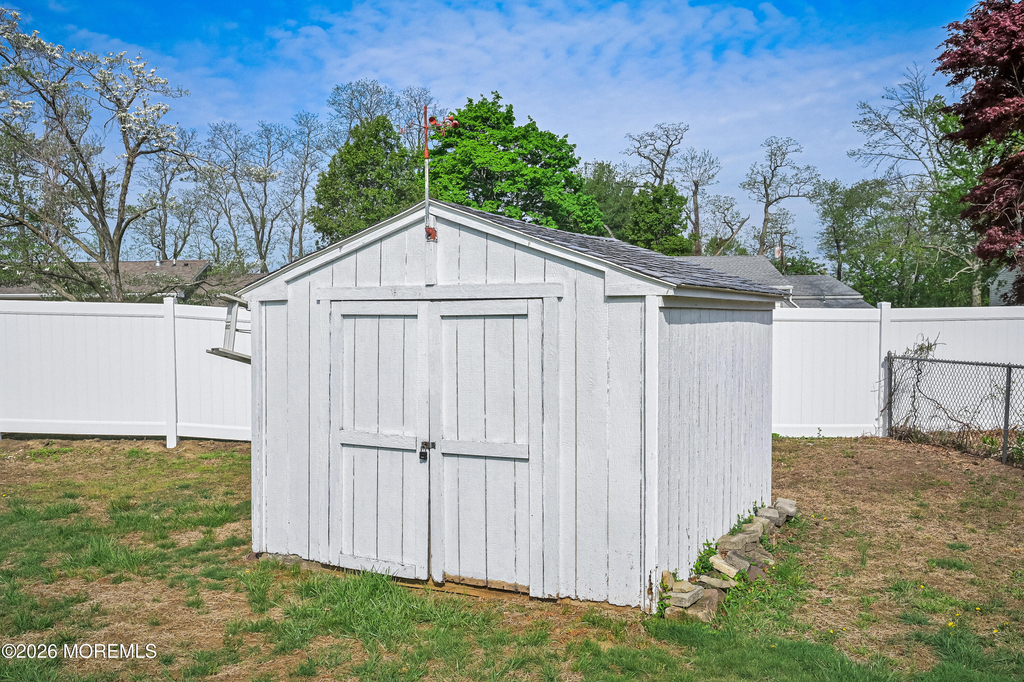 57 Villa Place - Photo 32