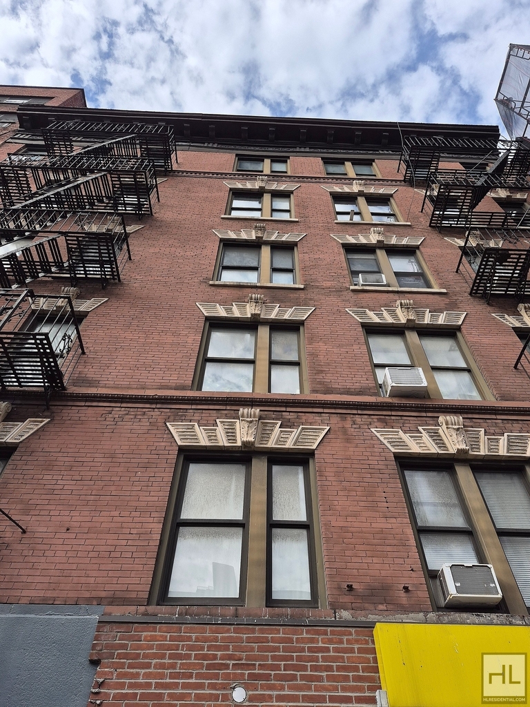 York Avenue - Photo 7
