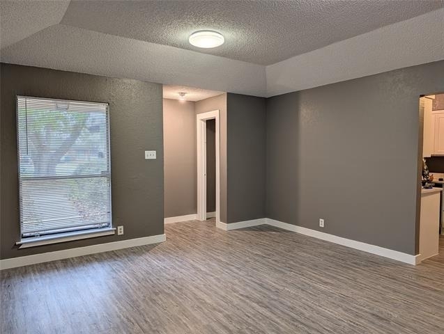 6709 Ridgecrest Court - Photo 3