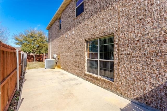 5928 Round Up Lane - Photo 29
