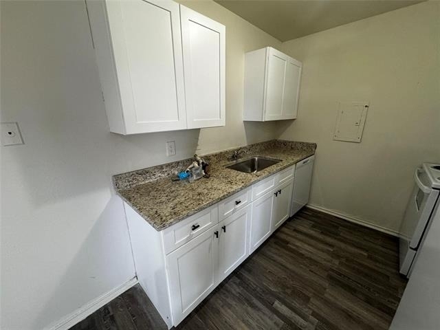 3524 Buckingham - Photo 1