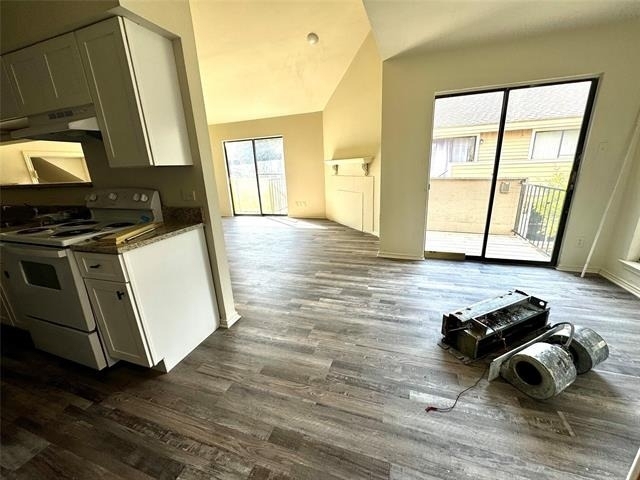 3524 Buckingham - Photo 2