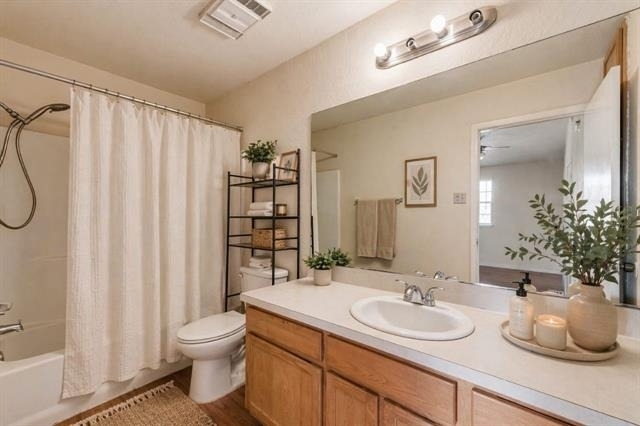619 Race Street - Photo 16