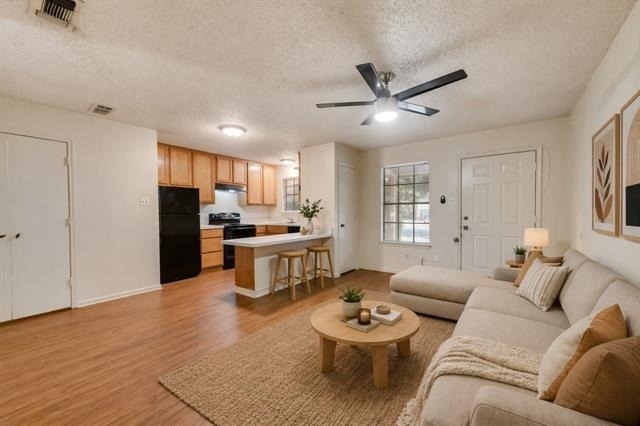 619 Race Street - Photo 6