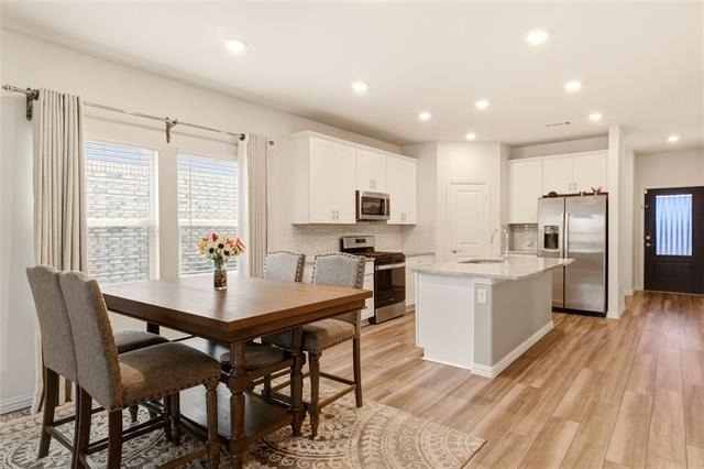1212 Blue Ridge Place - Photo 1