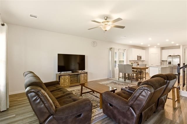 1212 Blue Ridge Place - Photo 2