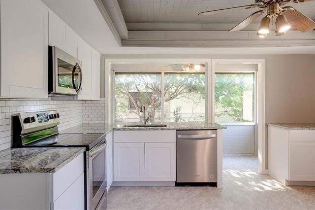1320 Cherry Hill Lane - Photo 7