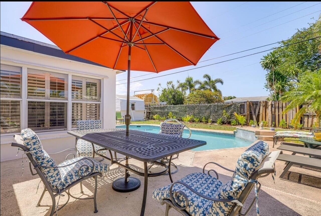 4295 Crestdale Street - Photo 3