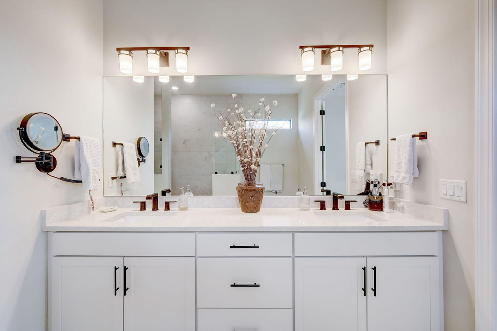 9234 Balsamo Drive - Photo 27