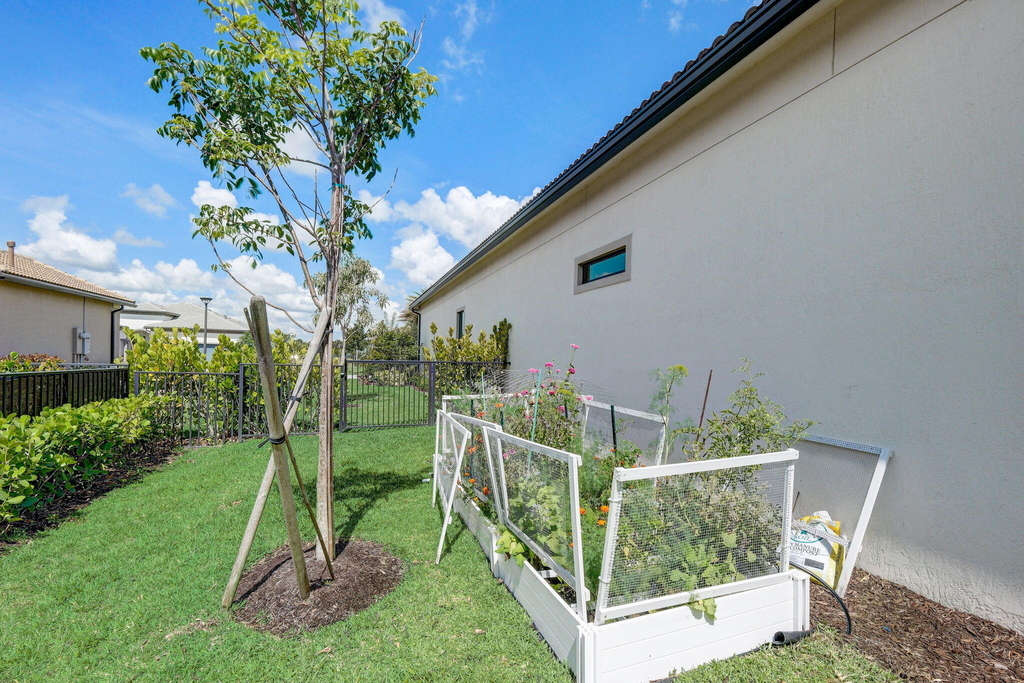 9234 Balsamo Drive - Photo 42