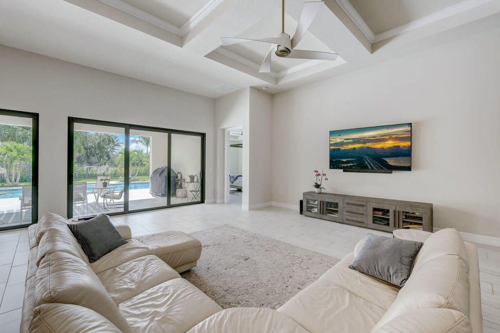 9234 Balsamo Drive - Photo 8