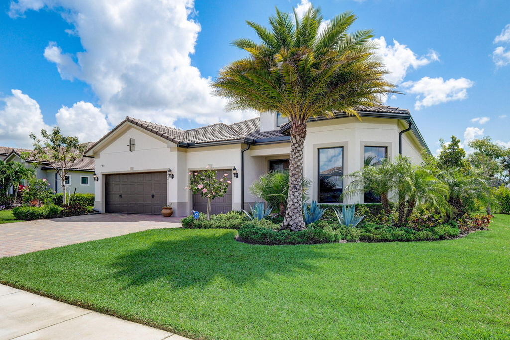 9234 Balsamo Drive - Photo 2