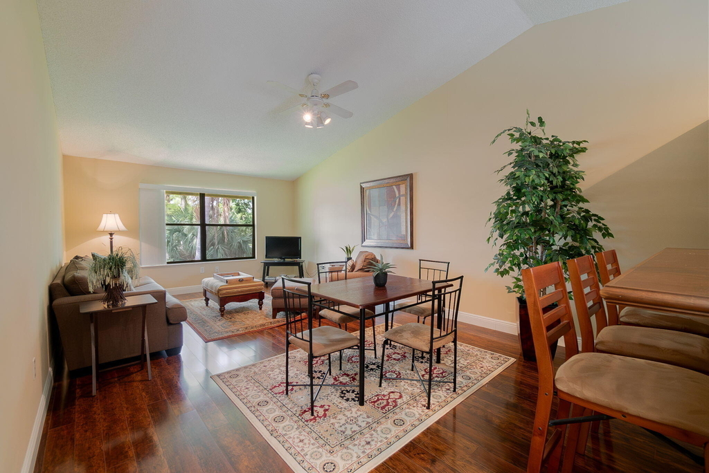 13095 Belhaven Court - Photo 2