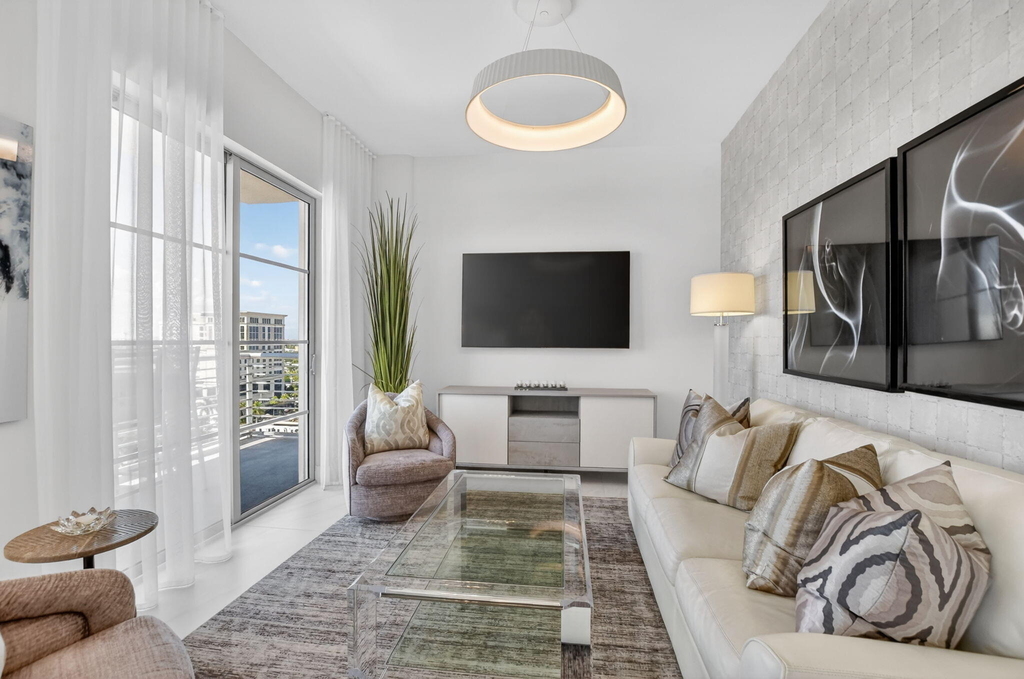 155 E Boca Raton Road - Photo 3