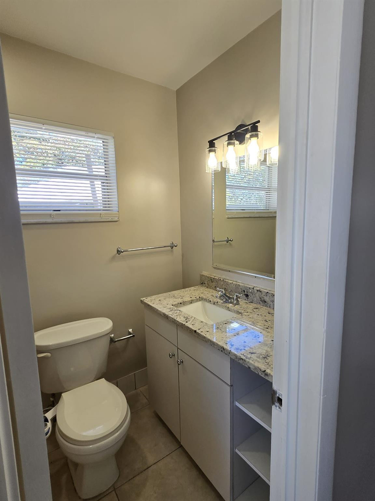 581 Ne 34th Court - Photo 6