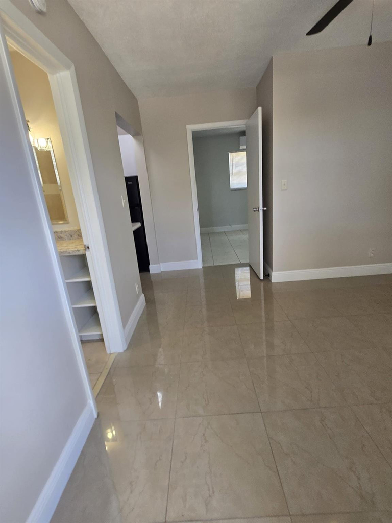581 Ne 34th Court - Photo 9