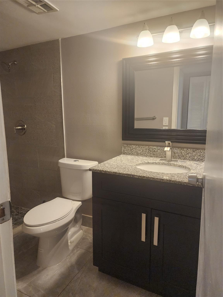 8205 Nw 61st Street Nw - Photo 6