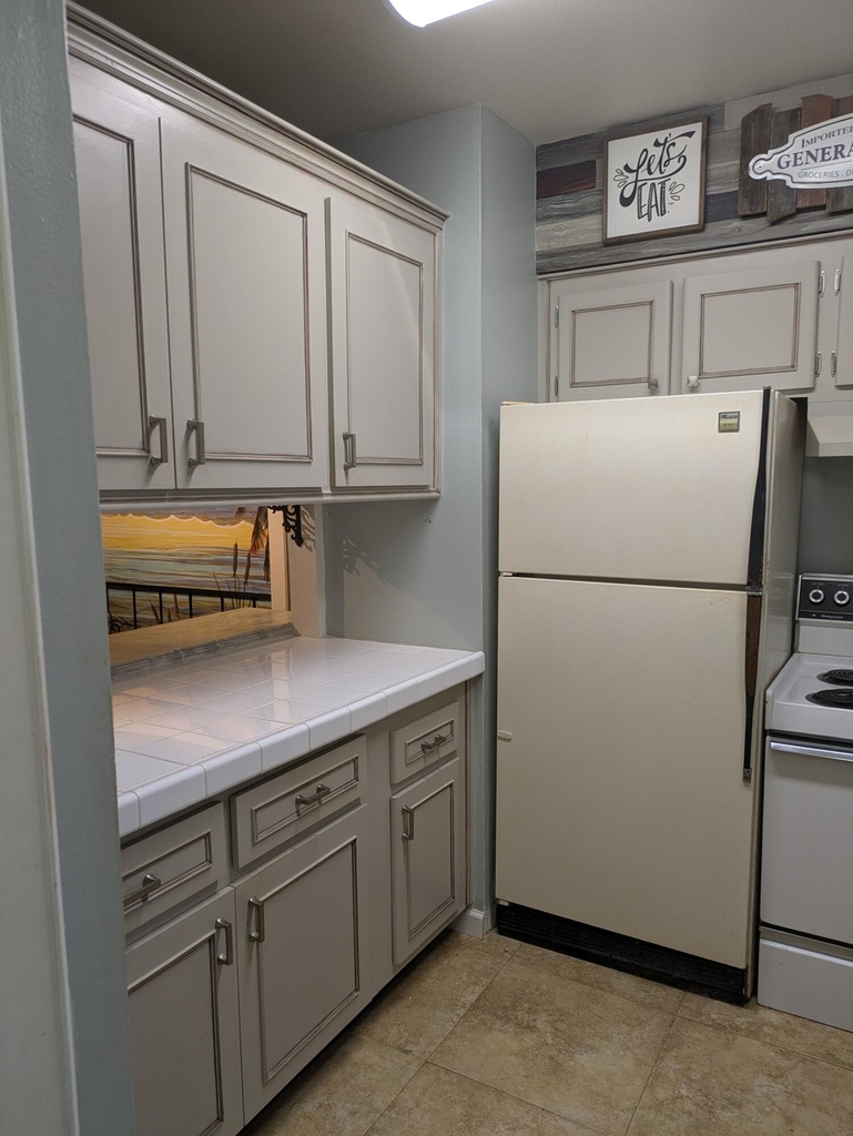 6501 Winfield Boulevard - Photo 3