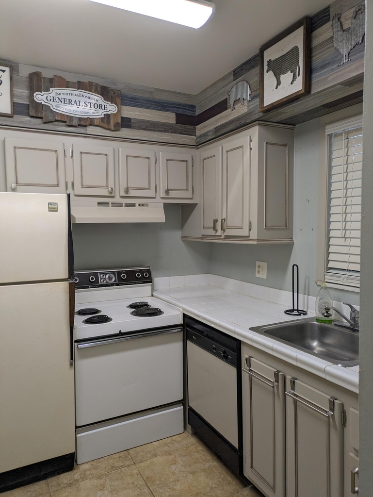 6501 Winfield Boulevard - Photo 4