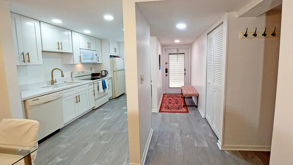 367 S Federal Highway - Photo 1