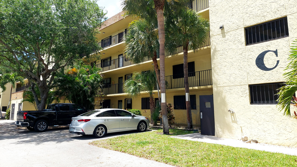 367 S Federal Highway - Photo 34