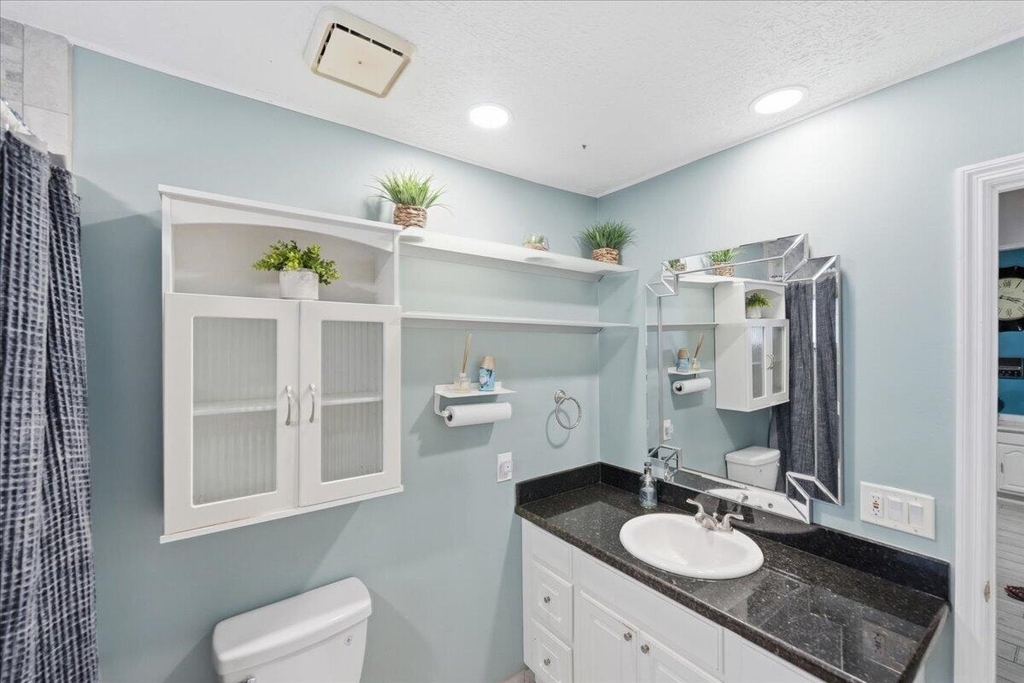 1326 Sw Bartell Avenue - Photo 41
