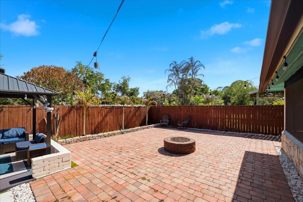 1326 Sw Bartell Avenue - Photo 49